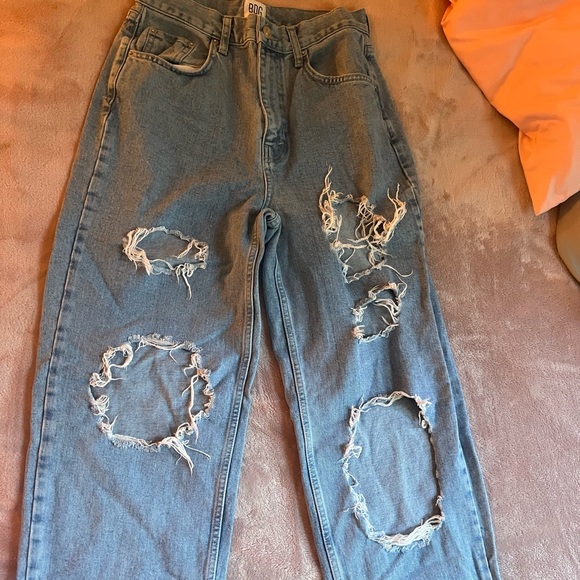 RIPPED BRAND NEW BDG JEANS - Picture 5 of 5